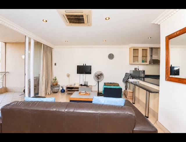 1 BEDROOM APARTMENT FOR SALE IN POINT WATERFRONT